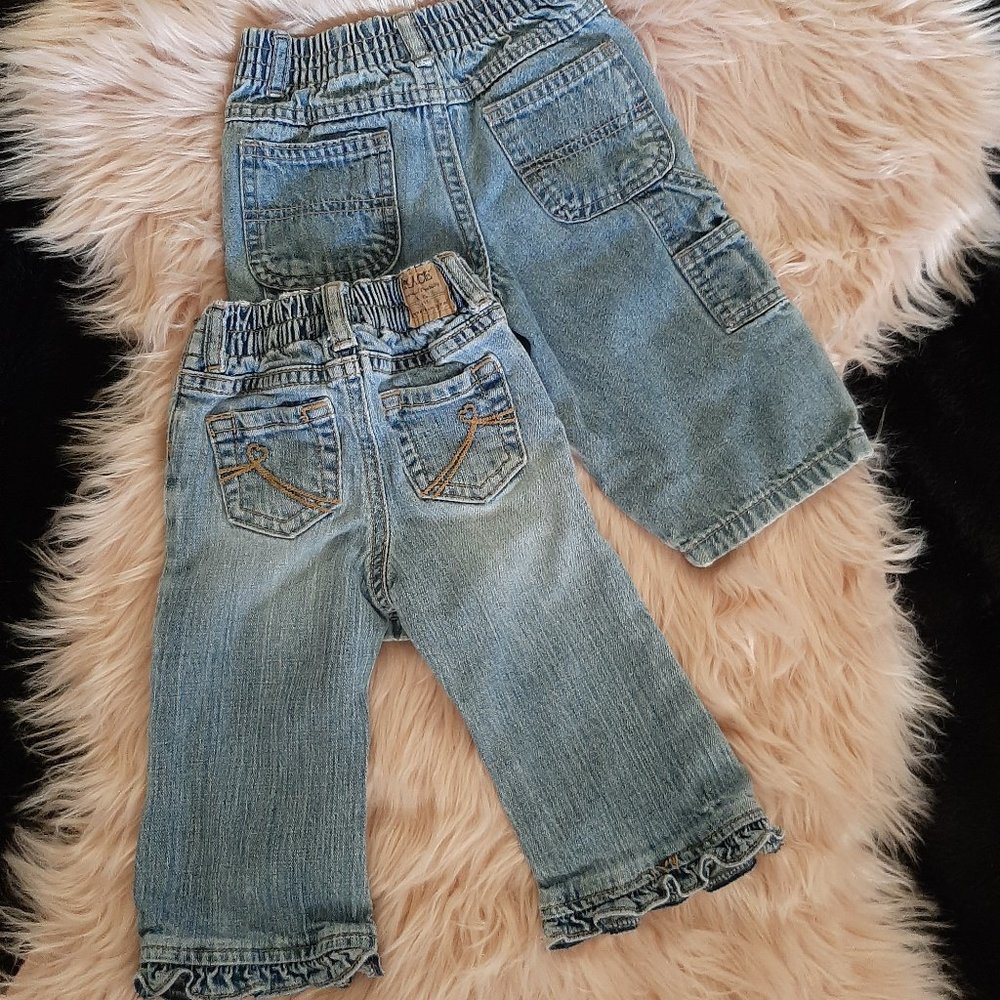 Lot of 2 pairs of Jeans - 🛒3/$12